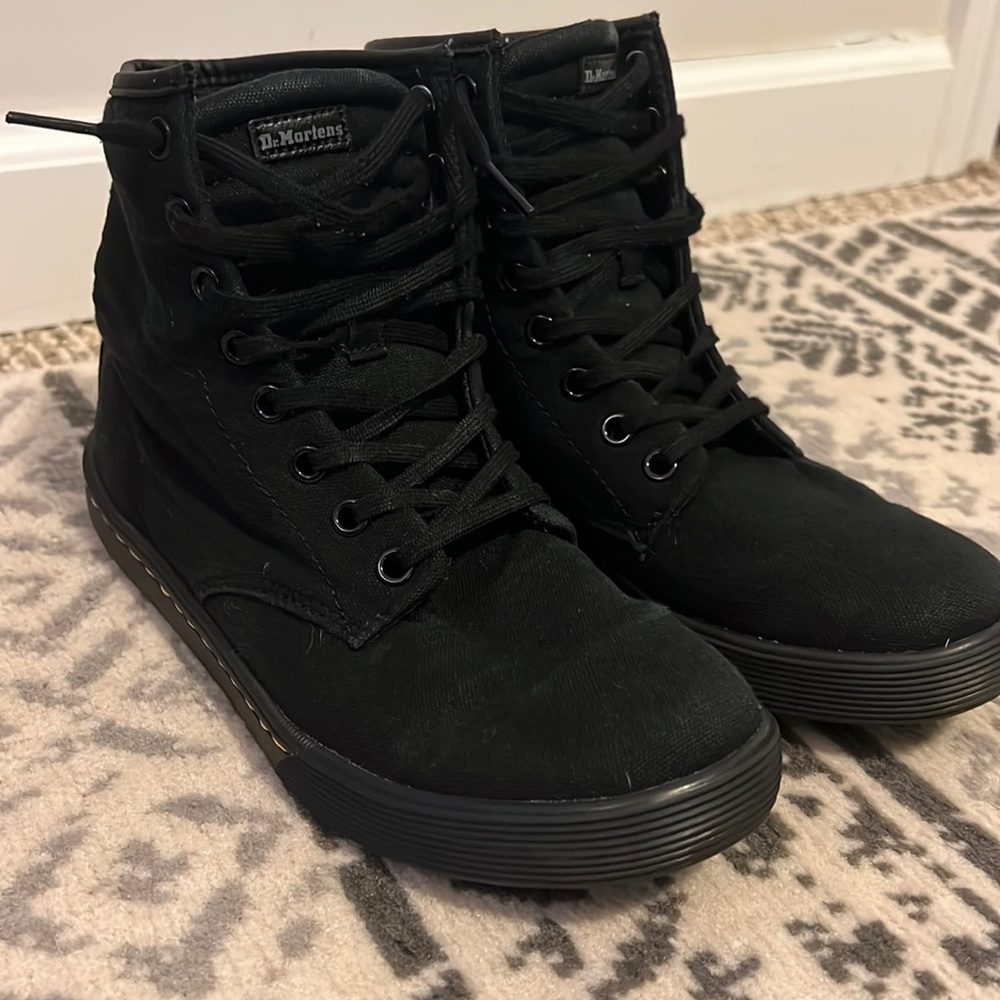 Canvas Dr Martins